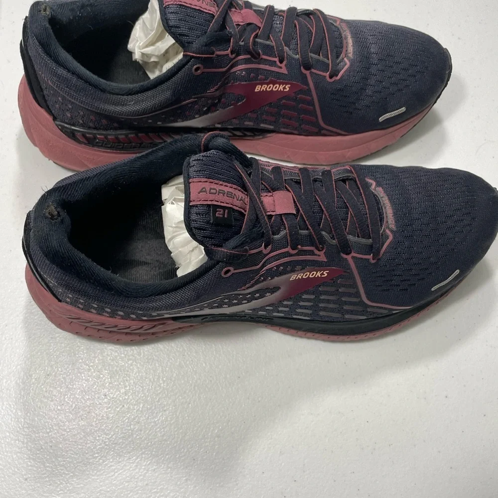 Brooks Women's Adrenaline Athletic Shoes -9.5 SB/00